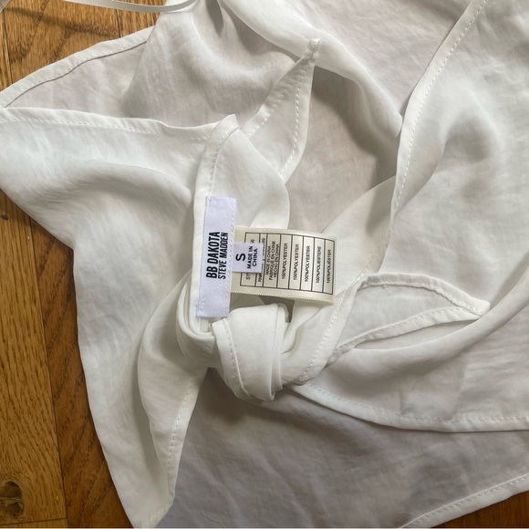 Halter Chain top - Picture 4 of 4